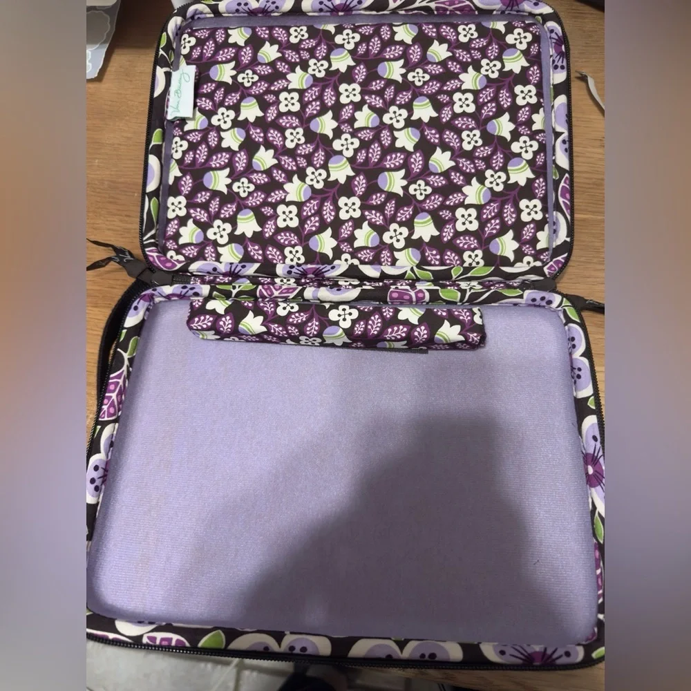 Vera Bradley Floral IPad/Tablet Bag with Adjustable Strap Like New!
